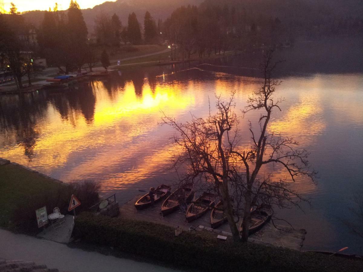 Pletna Lake View Apartment ブレッド エクステリア 写真