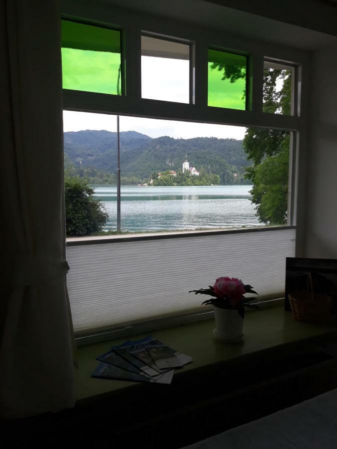 Pletna Lake View Apartment ブレッド エクステリア 写真